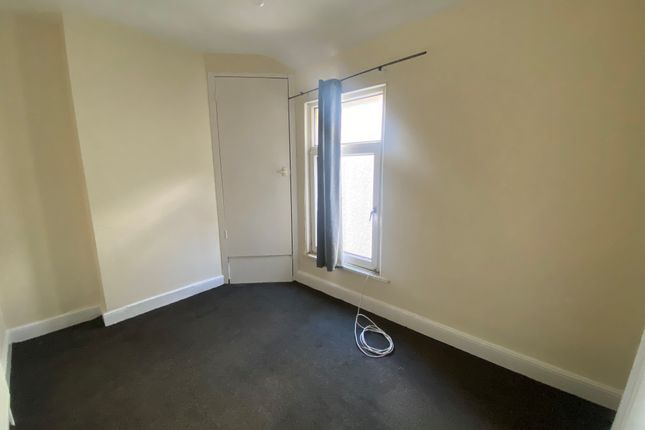 8, Wilmot Street, Neath photo 5