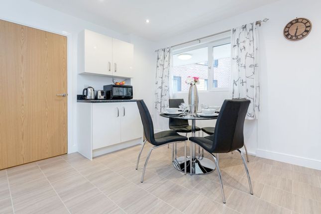 Flat to rent in Image Court, London