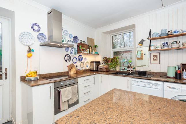23a, Townhead Street, Thornhill photo 2