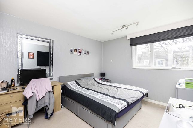 48A, Victoria Road, Ferndown photo 5