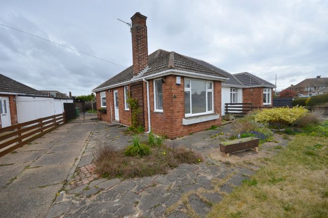 Thumbnail Bungalow to rent in Brian Avenue, Cleethorpes