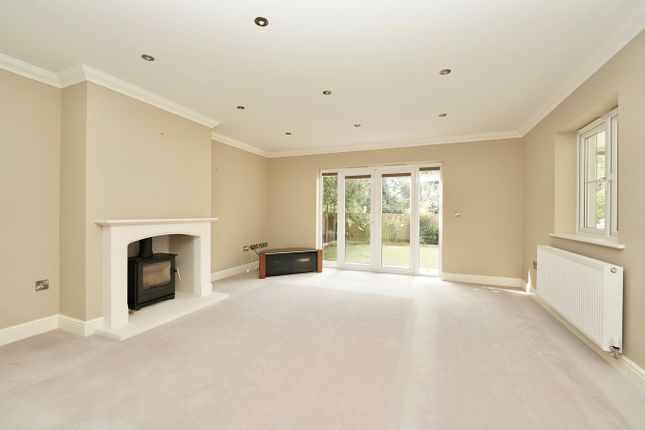 5, St Andrews Court, Kimbolton photo 4