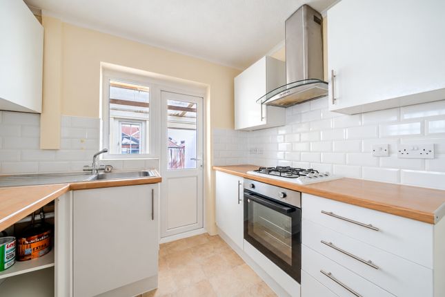 Park Crescent, Portslade photo 3