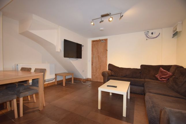 Rhymney Street, Cardiff photo 3