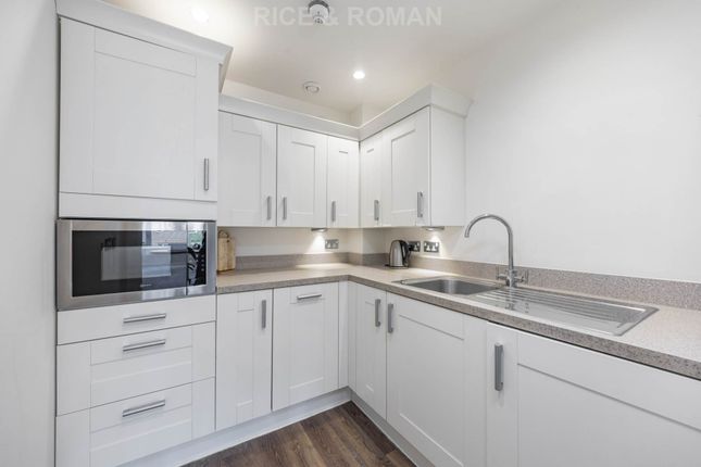 69 Oakleigh Square, Hammond Way, Yateley photo 4