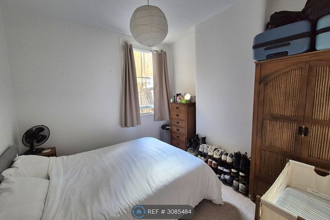 Hermitage Road, London photo 2