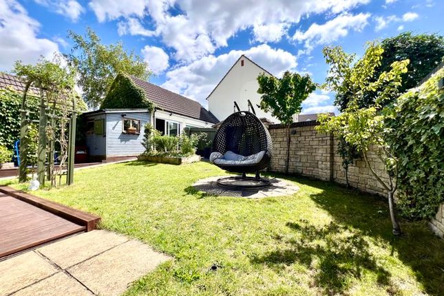 8, Poppy Close, Calne photo 2