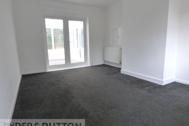 31, Torre Close, Manchester photo 2