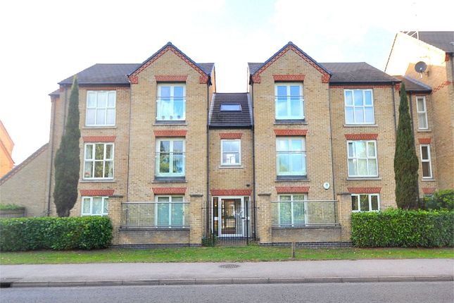 Penthouse to rent in Temple Place, Huntingdon