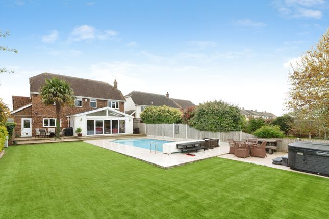 41, Wash Road, Basildon photo 3