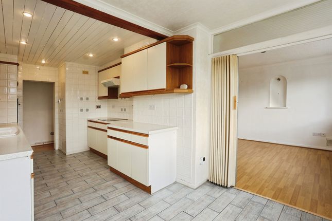 10, Brookside Close, Grantham photo 4