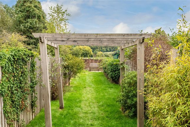 23, Flanchford Road, Surrey photo 4