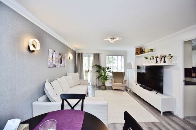 12, River Bank Close, Maidstone photo 2