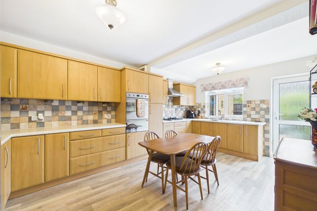 1, Mostham Place, Gloucester photo 3