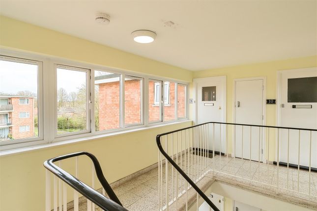 Flat for sale in Wiltshire Close, Taunton