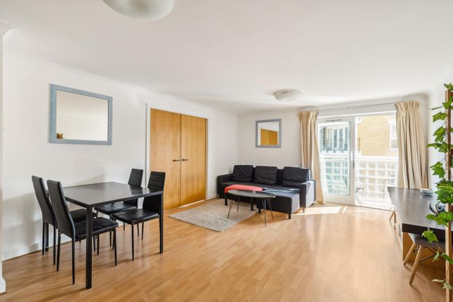 2-bed flat on Stockholm Way, London, £600,000