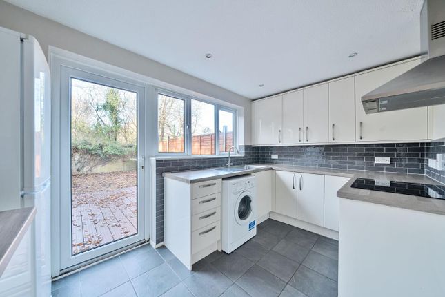 10, Caernarvon Gardens, Chandler's Ford photo 3