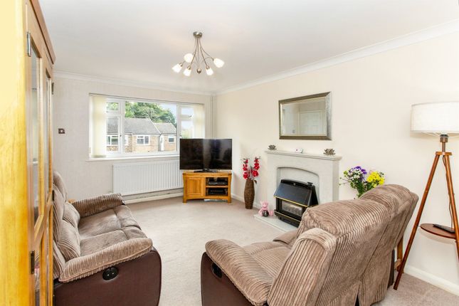 21, Nene Close, Wellingborough photo 2