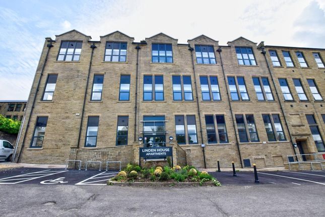 Thumbnail Flat for sale in Apartment 10 Linden House, Linden Road, Colne