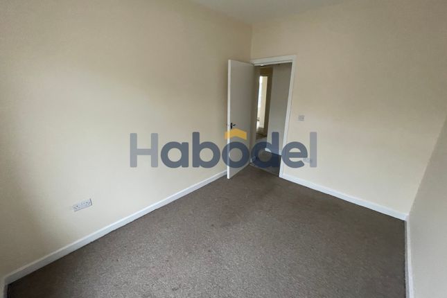 Flat C, 230 Midland Road, Barnsley photo 5