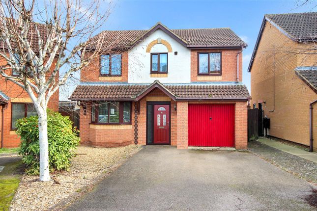 Detached house to rent in Chatsworth Drive, Wellingborough