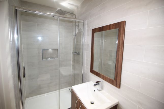 36, Reet Gardens, Berkshire photo 4