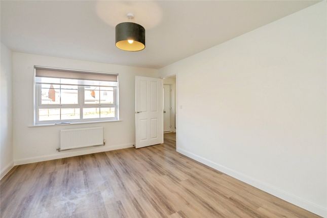 12, Tern Crescent, Chichester photo 4