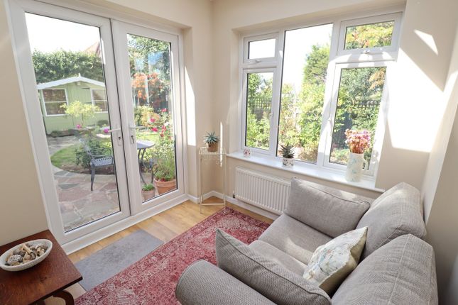 1, Rookery Close, Rayleigh photo 3