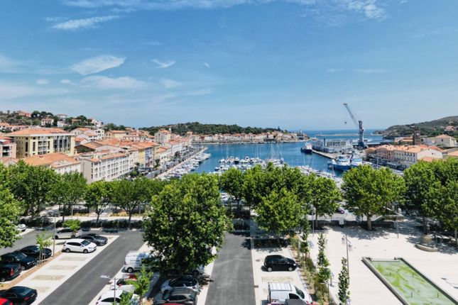 Apartment for sale in Port-Vendres, Languedoc-Roussillon, 66660, France