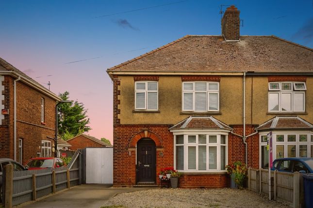 77, Elm Road, March photo 4