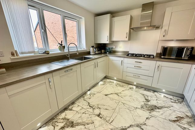 2, Coltham Way, DONCASTER photo 2