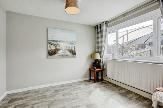 9, Hazeley Way, Tyne and Wear photo 4