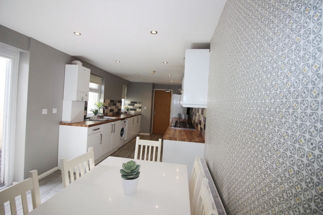 14, Flora Street, Cardiff photo 4