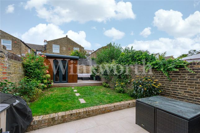 Bathurst Gardens, London photo 4