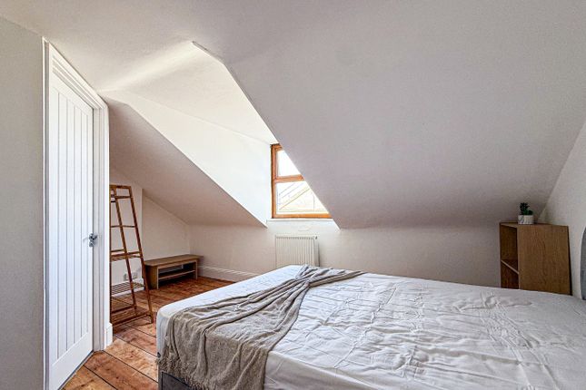 Room 5, 1 Albemarle Road, Somerset photo 2