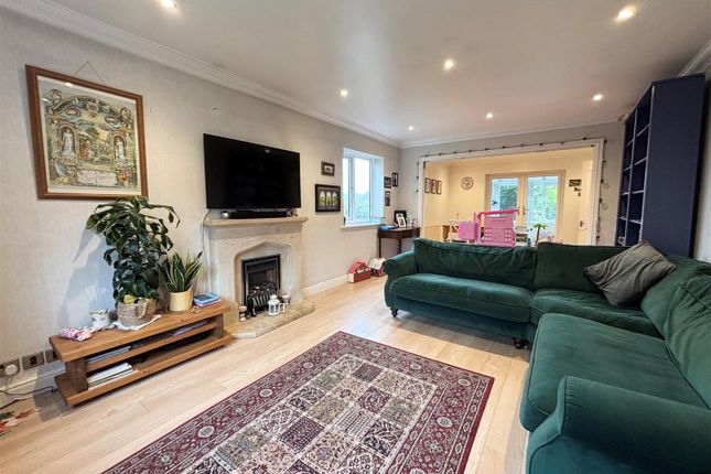 63, Longlands Road, High Peak photo 3