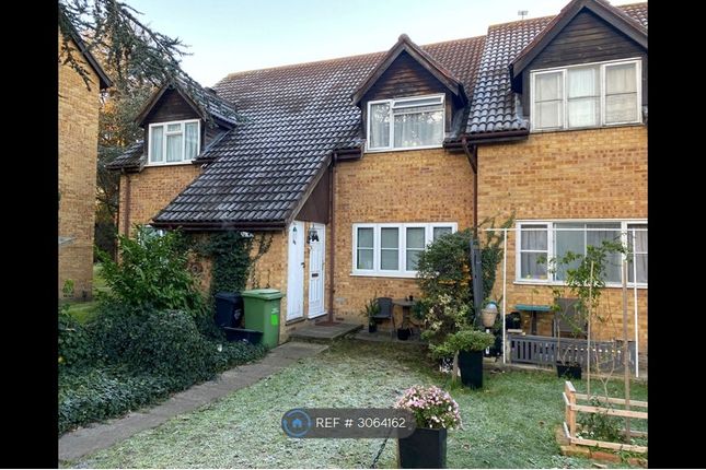 1-bed terraced on Knights Manor Way, Dartford, £1,200/mo