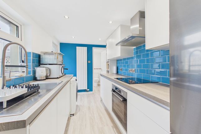 5 Harbour Way, Pembroke Dock photo 4