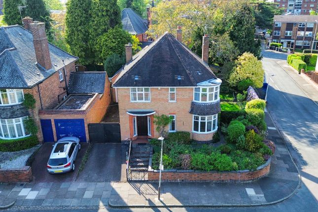 4-bed detached on 18 Elmsleigh Avenue, Leicester, £450,000