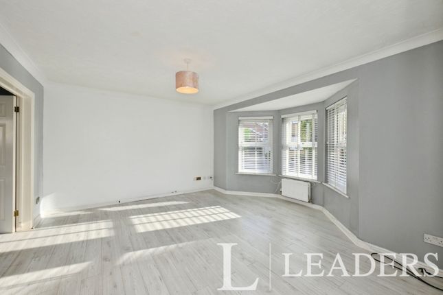 2, Victoria Gate, Harlow photo 2