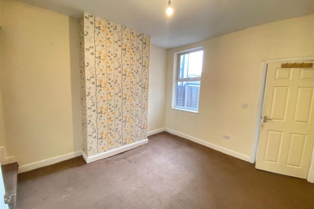 205, St Johns Road, Cannock photo 4