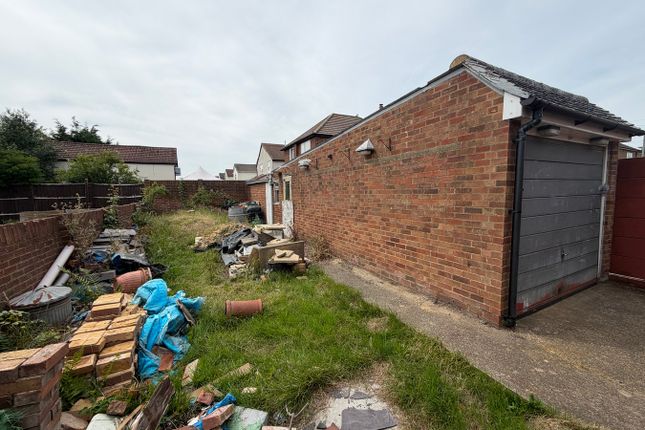 43, Fairholme Road, Ashford photo 2