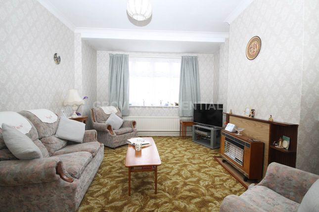 83, Lime Grove, New Malden photo 3
