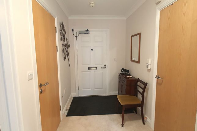 Flat for sale in Goodwin Court, Church Hill Road, East Barnet