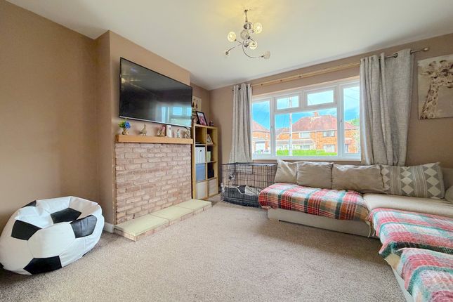 181, Griffiths Drive, Wolverhampton photo 4