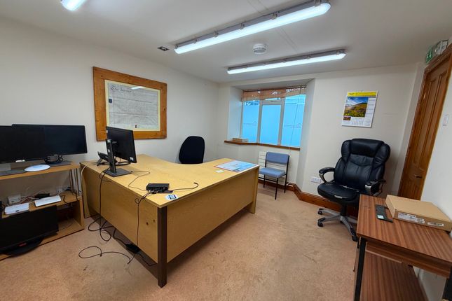 31 Market Place, Coleford photo 4