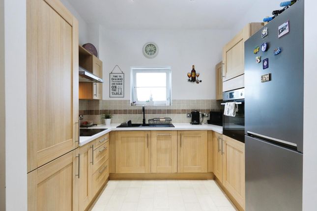37, Grenoside Grange Close, Sheffield photo 2