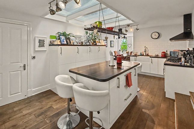Apt 9, 1 Stand Lodge, Manchester photo 2
