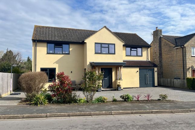 Detached house for sale in Kingsmead, Lechlade, Gloucestershire