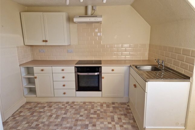 Flat 3,, 25 The Square, Devon photo 2